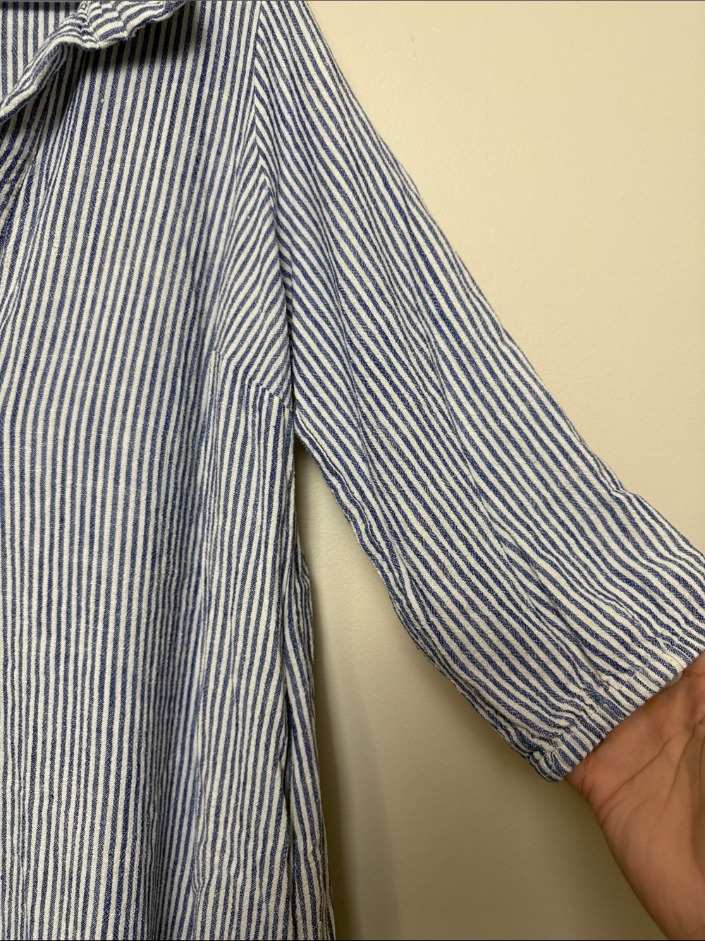 Belle Isle by Torrid Striped Blue & White V-Neck maxi  Dress size 0 - Picture 4 of 9
